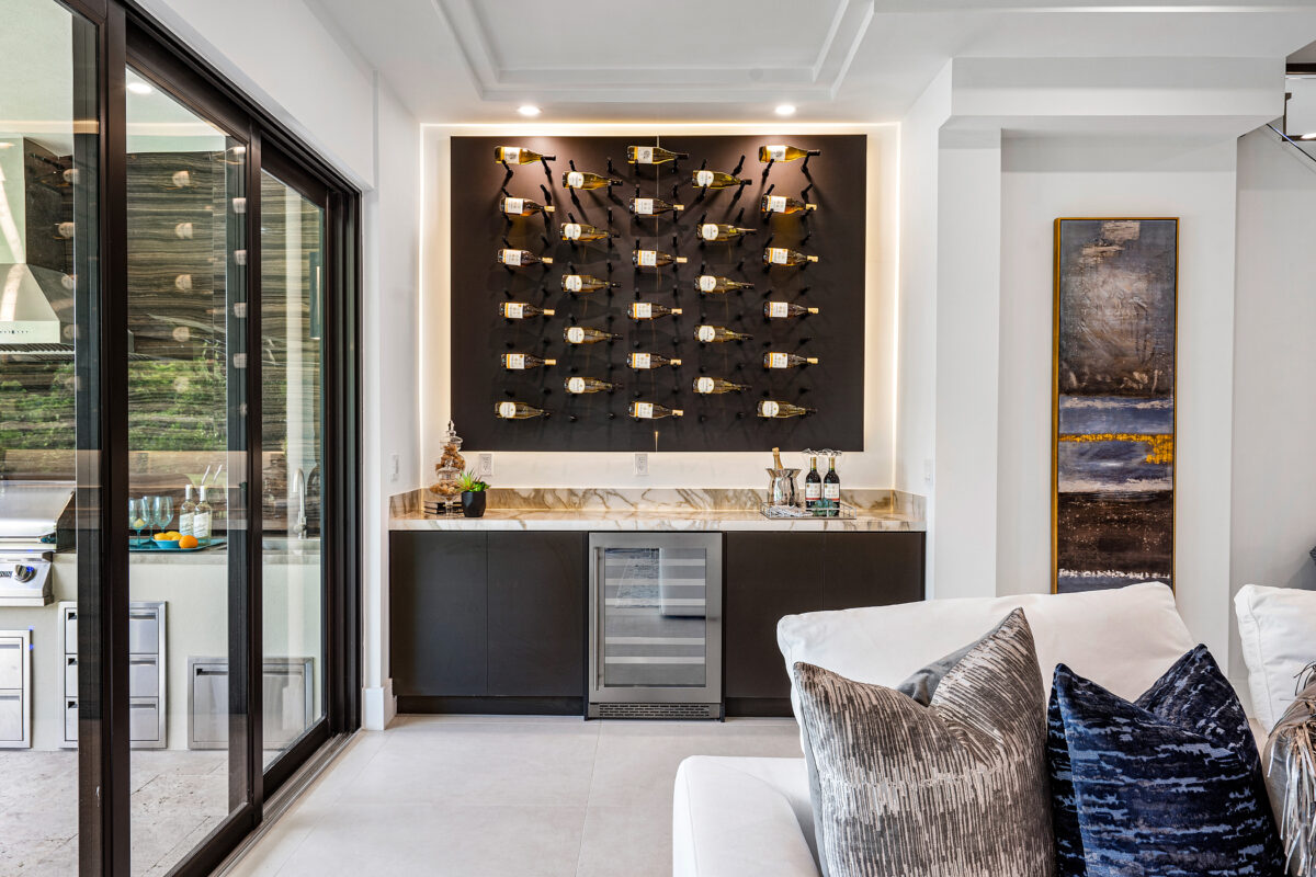 wet bar wine wall