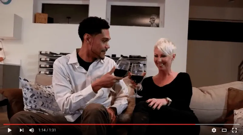 evolution-metal-acrylic-wine-rack