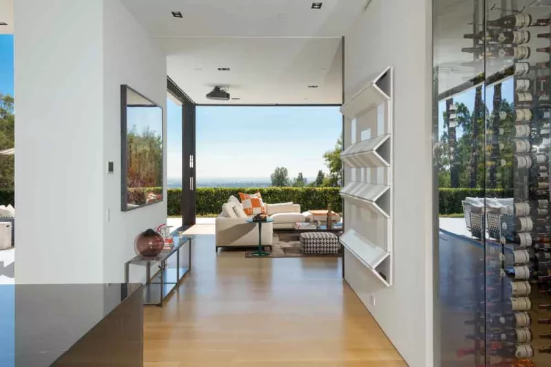 Beverly Hills Wine Cellar