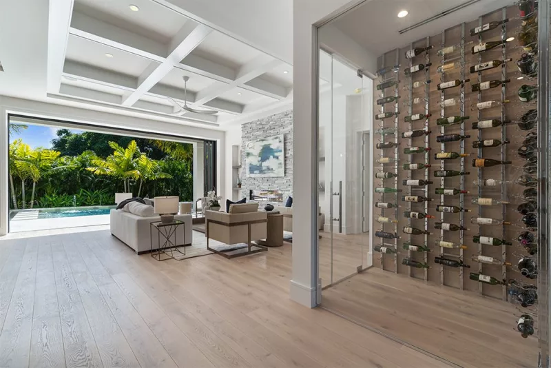 Builders Glass of Bonita Glass Wine Room