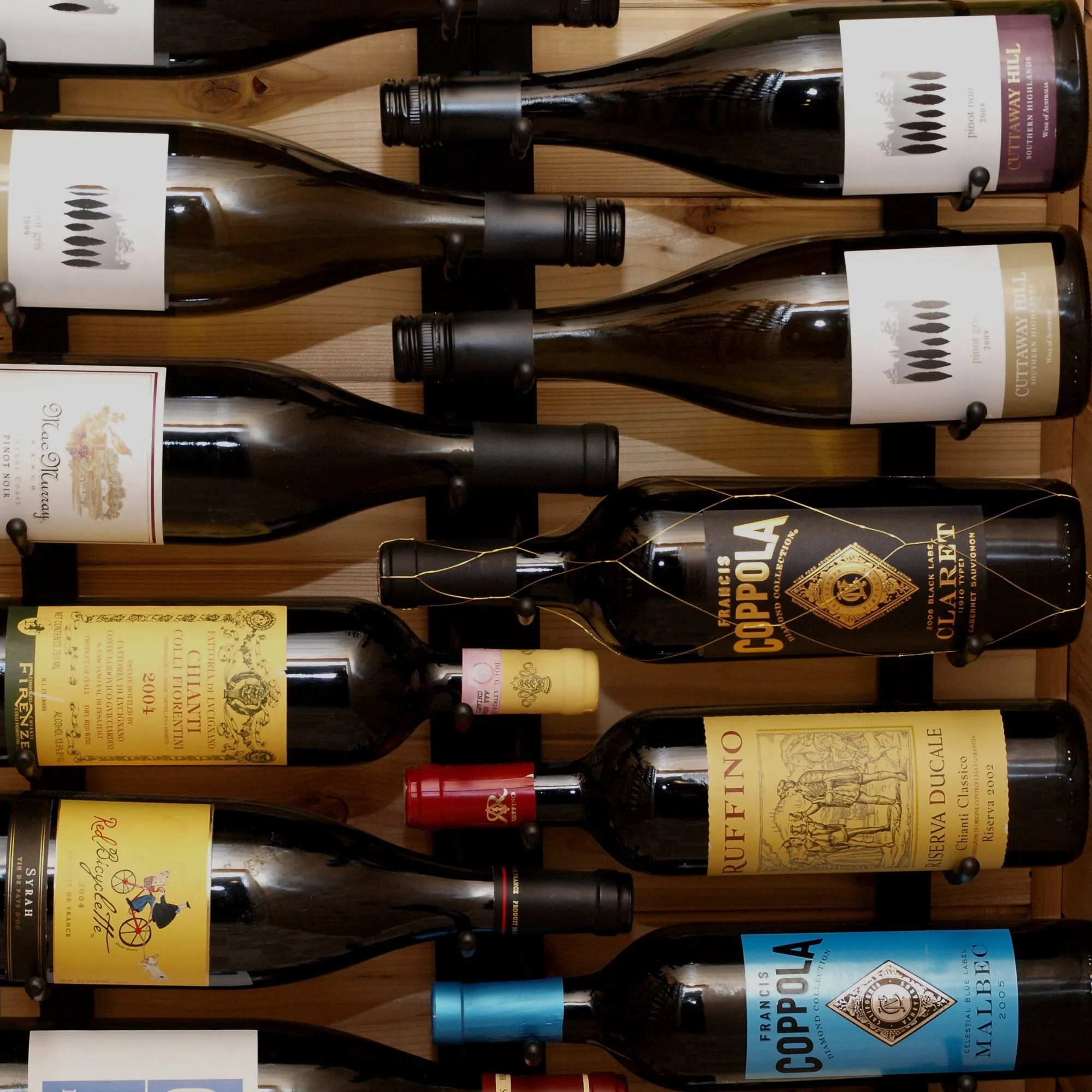 Burgundy vs. Bordeaux: Navigating Bottle Sizes and Custom Wine Rack Solutions