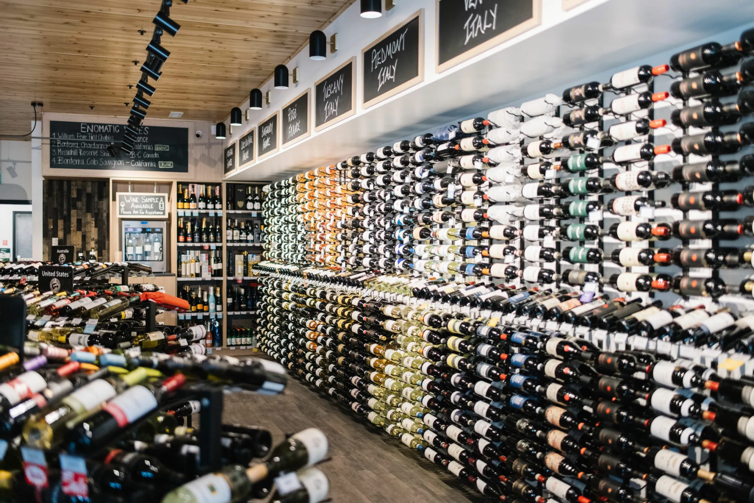 Liquor Lodge (Jasper, AB) VintageView