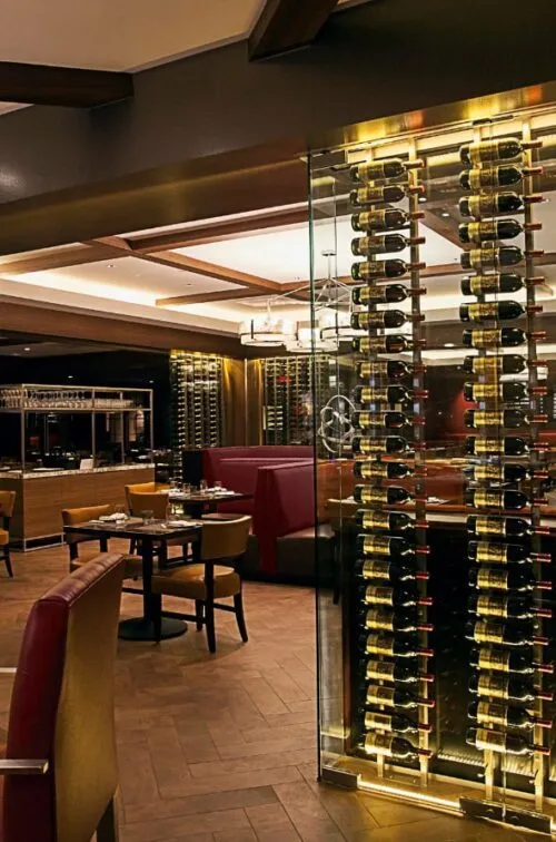 Restauranteurs and Wine Shop Owners